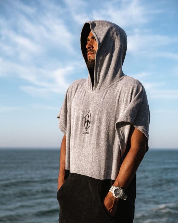 Poncho Atoalhado de Surf Cinza - LORD